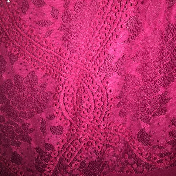 Maroon Cardigan Vanity with lace shoulders - Picture 2 of 4
